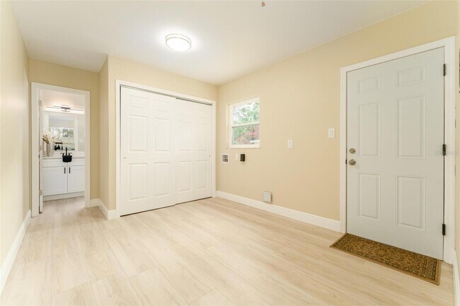 Building Photo - 4323 Culbreath Rd