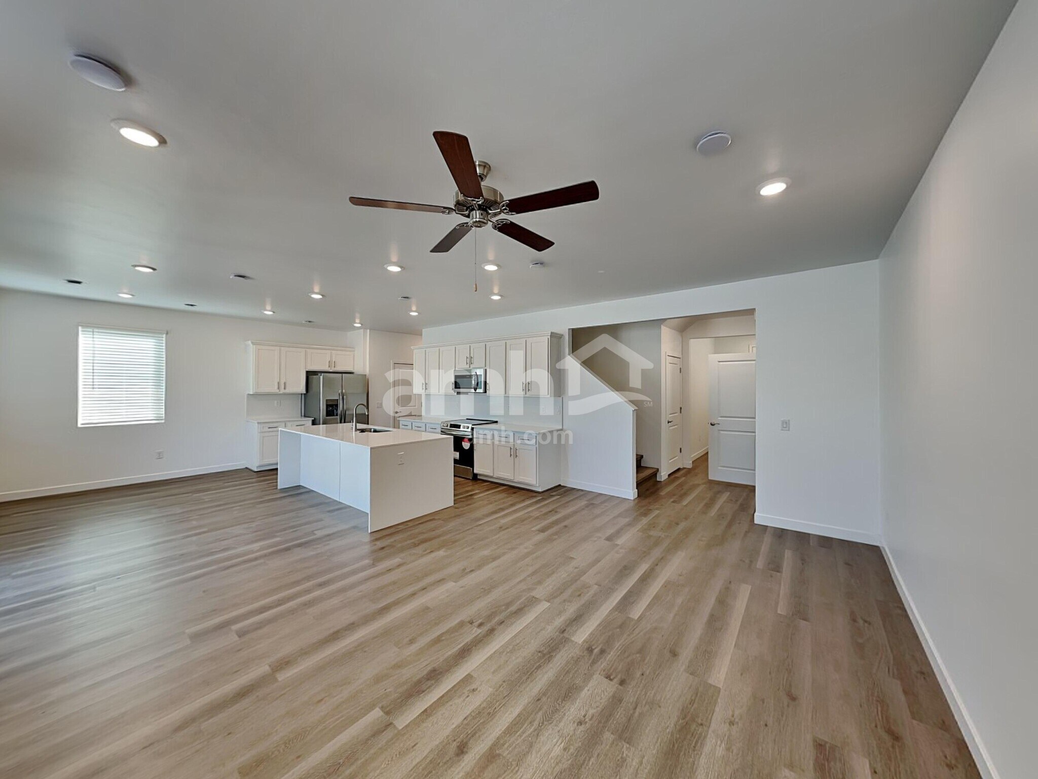 Building Photo - 6537 E Paseo Alga