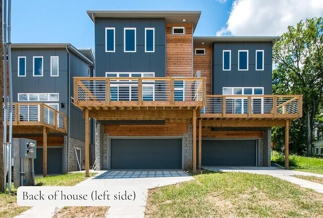 Building Photo - 424 36th Ave N