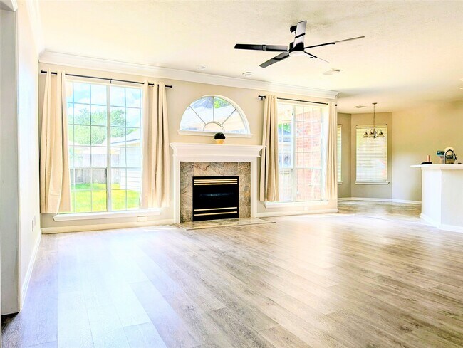Building Photo - 8803 Wheatland Dr