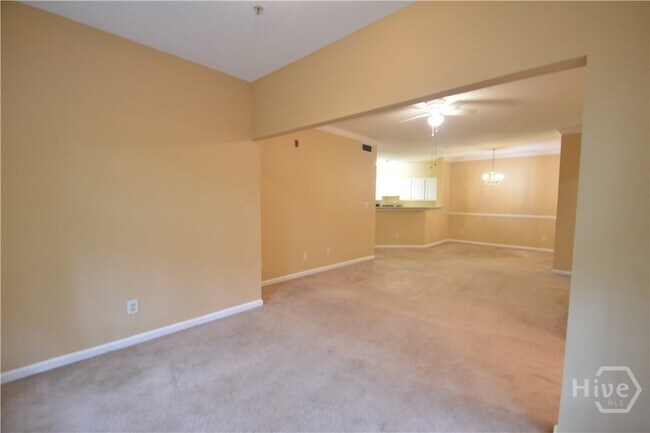 Building Photo - 1202 Walden Park Dr
