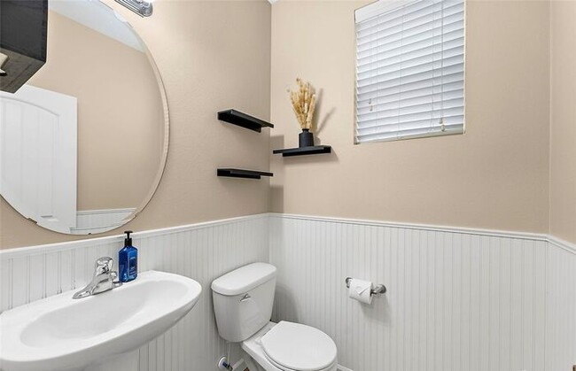 Building Photo - Lacey/Olympia 4bdr 2.5 bath in Freestone Station community!
