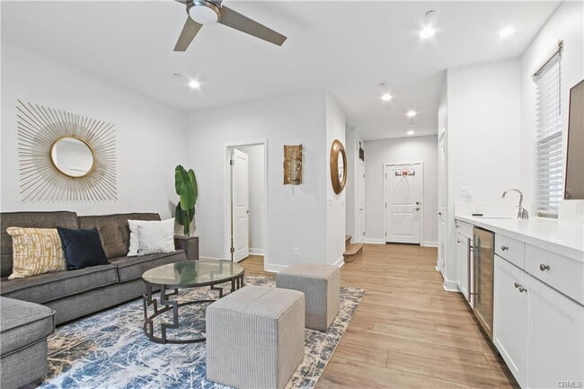 Building Photo - 660 Daniel Freeman Cir