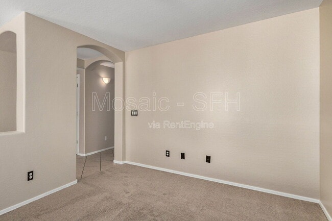 Building Photo - 5215 W Hasan Dr