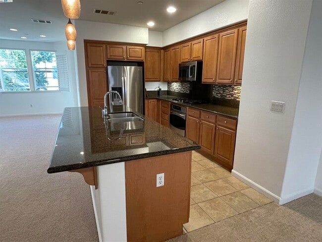 Building Photo - 1503 Jetty Dr