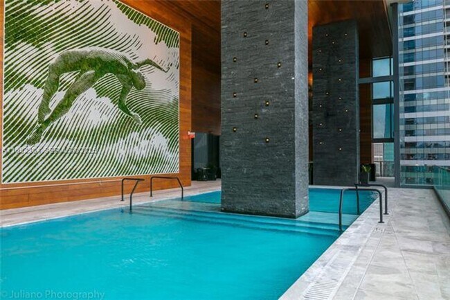 Building Photo - 1451 Brickell Ave