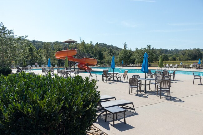 Building Photo - 509 Broadberry Ave