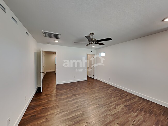 Building Photo - 2846 Hot Cider Ave