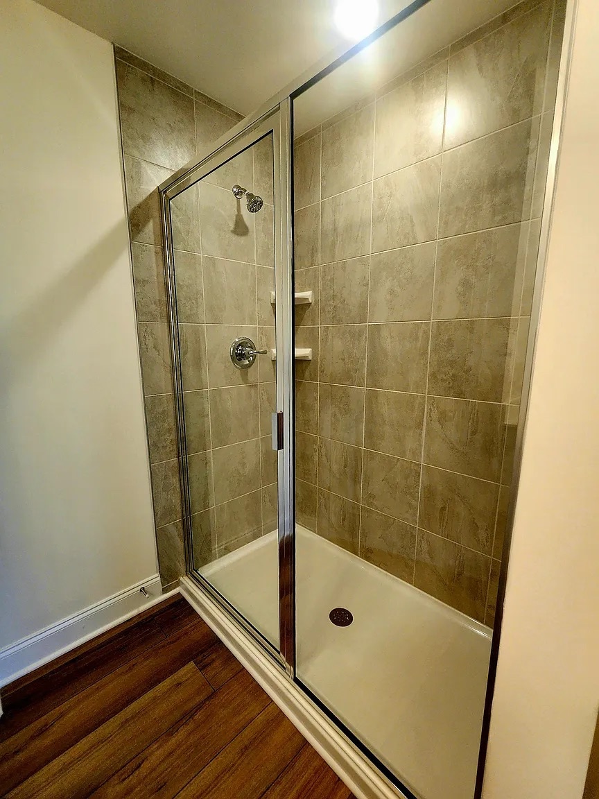 Building Photo - Room in Townhome on Caddis Bnd