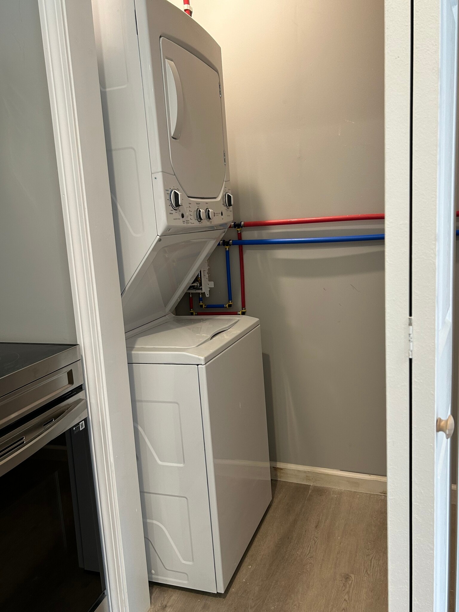 Washer/Dryer - 64 Wooster St