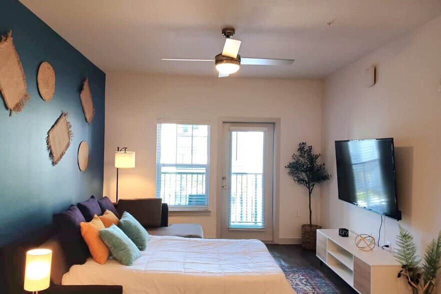 Building Photo - 14533 Star Water Rd