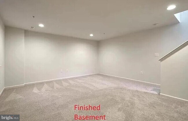 Building Photo - 130 Copperleaf Dr
