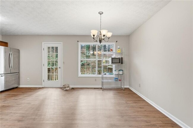 Building Photo - 181 N Springs Dr