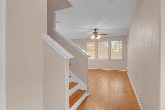 Building Photo - 38 E Stedhill Loop