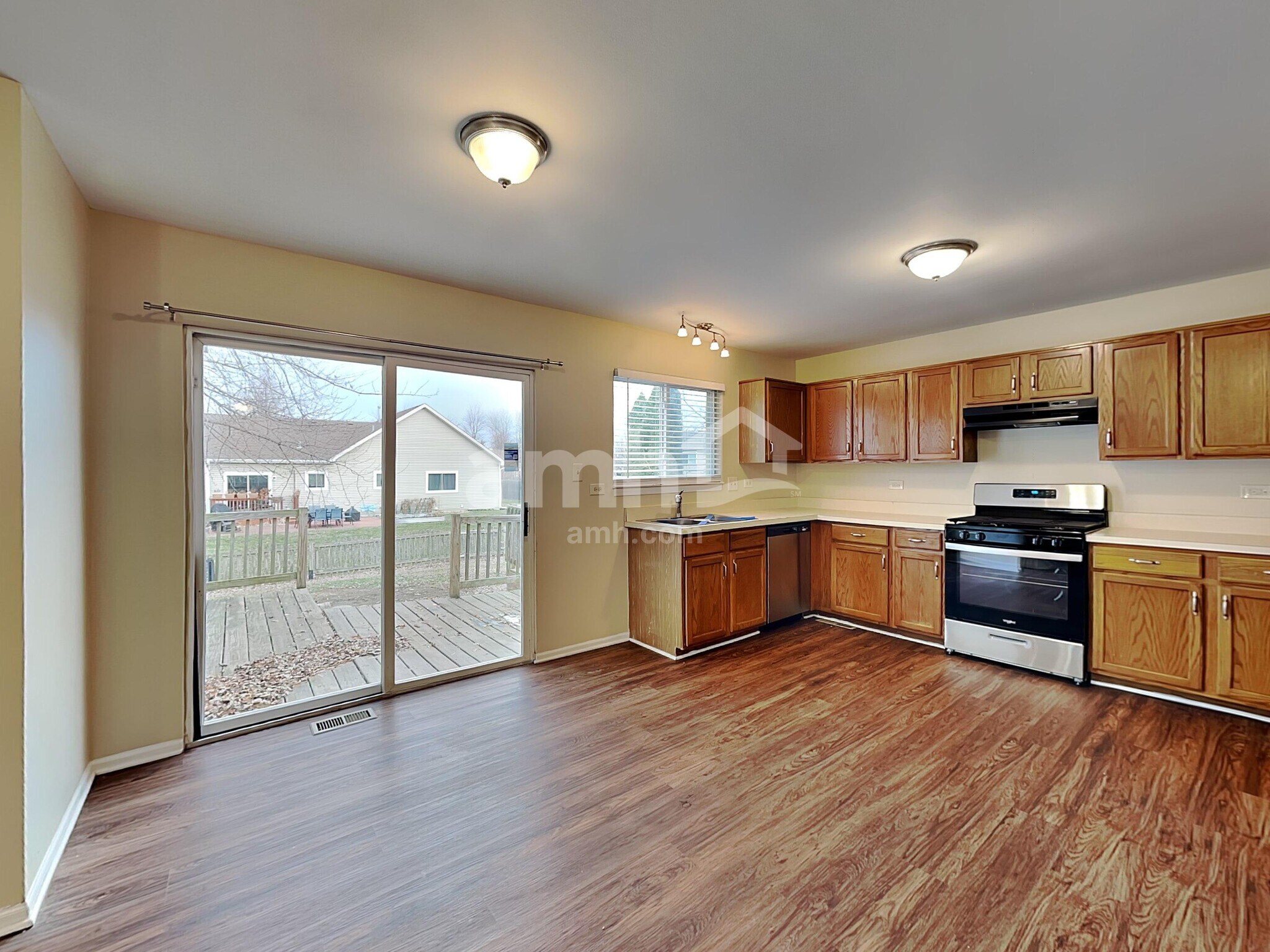 Building Photo - 26316 W Cricket Ct