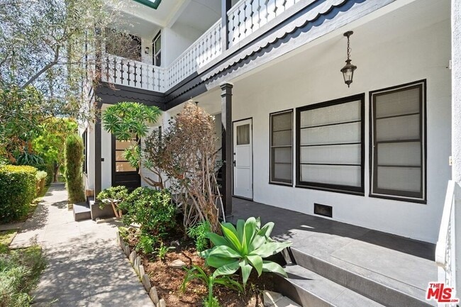 Building Photo - 4526 St Elmo Dr