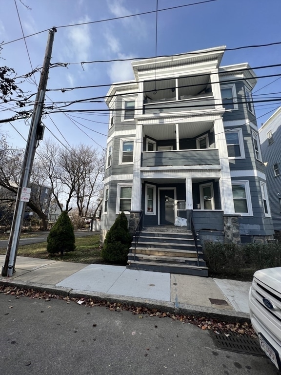 Building Photo - 39 Harwood St