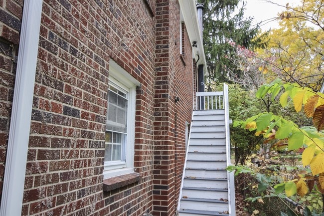 Building Photo - 1700 Packard St