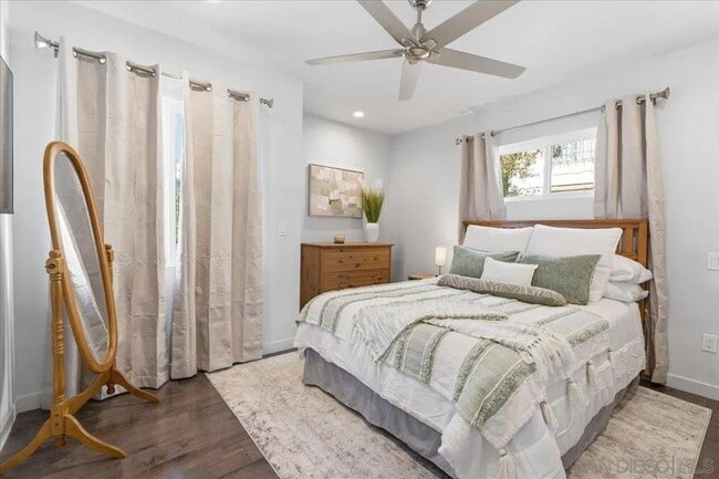 Building Photo - 5447 Soledad Rd