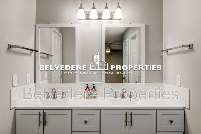 Building Photo - 19-A Park Village Ln