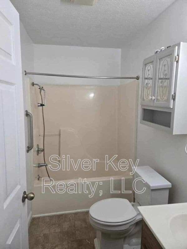 Building Photo - 408-410 Oklahoma St