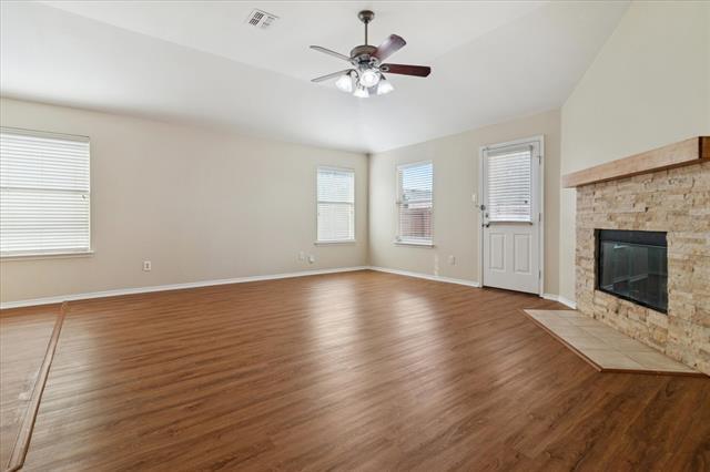 Building Photo - 2060 Falls Creek Dr