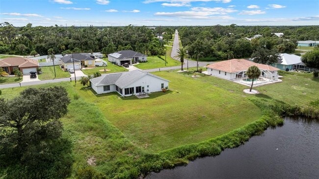 Building Photo - 6460 Blueberry Dr