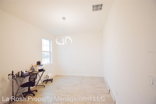 Building Photo - 4 br, 2 bath House - 243 MIRO DR