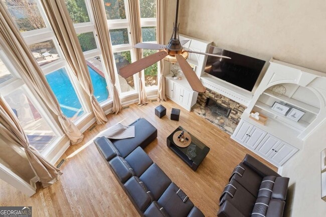 Building Photo - 200 Azalea Cove Ln