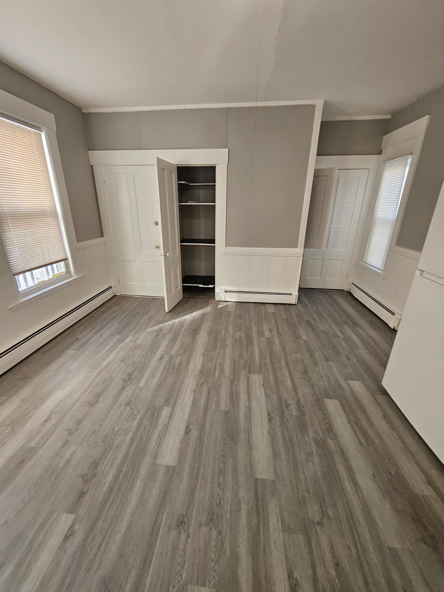 Building Photo - 275 Lake Ave