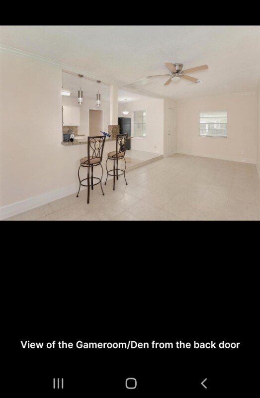 Building Photo - 5005 Holloway Dr