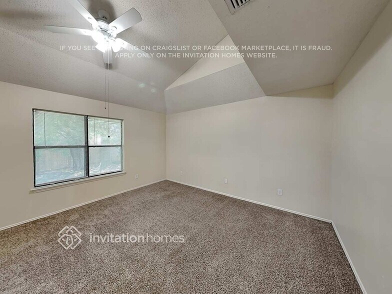 Building Photo - 2541 Rialto Way