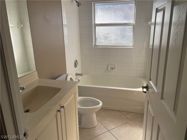 Building Photo - 2615 19th St W