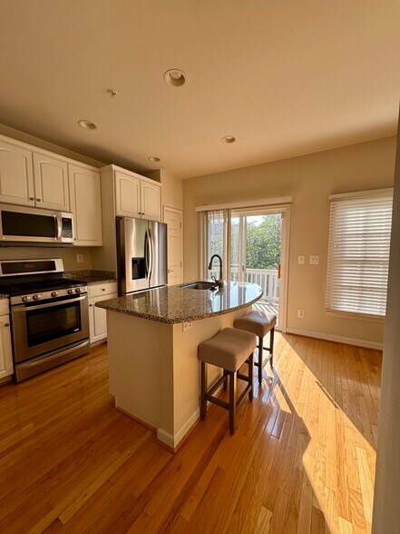 Building Photo - 503 Casey Ln