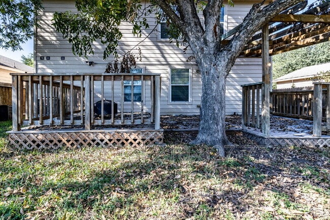 Building Photo - 6202 Luckey Run