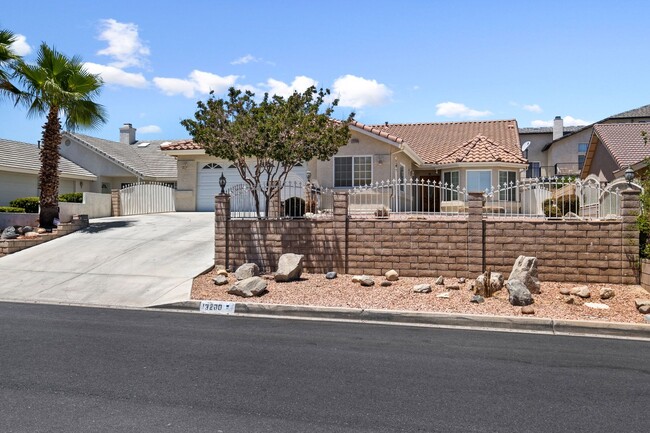Building Photo - Beautiful 4-Bedroom, 2.5-Bathroom Home in ...