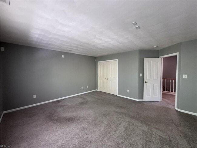 Building Photo - 114 Ellis Dr
