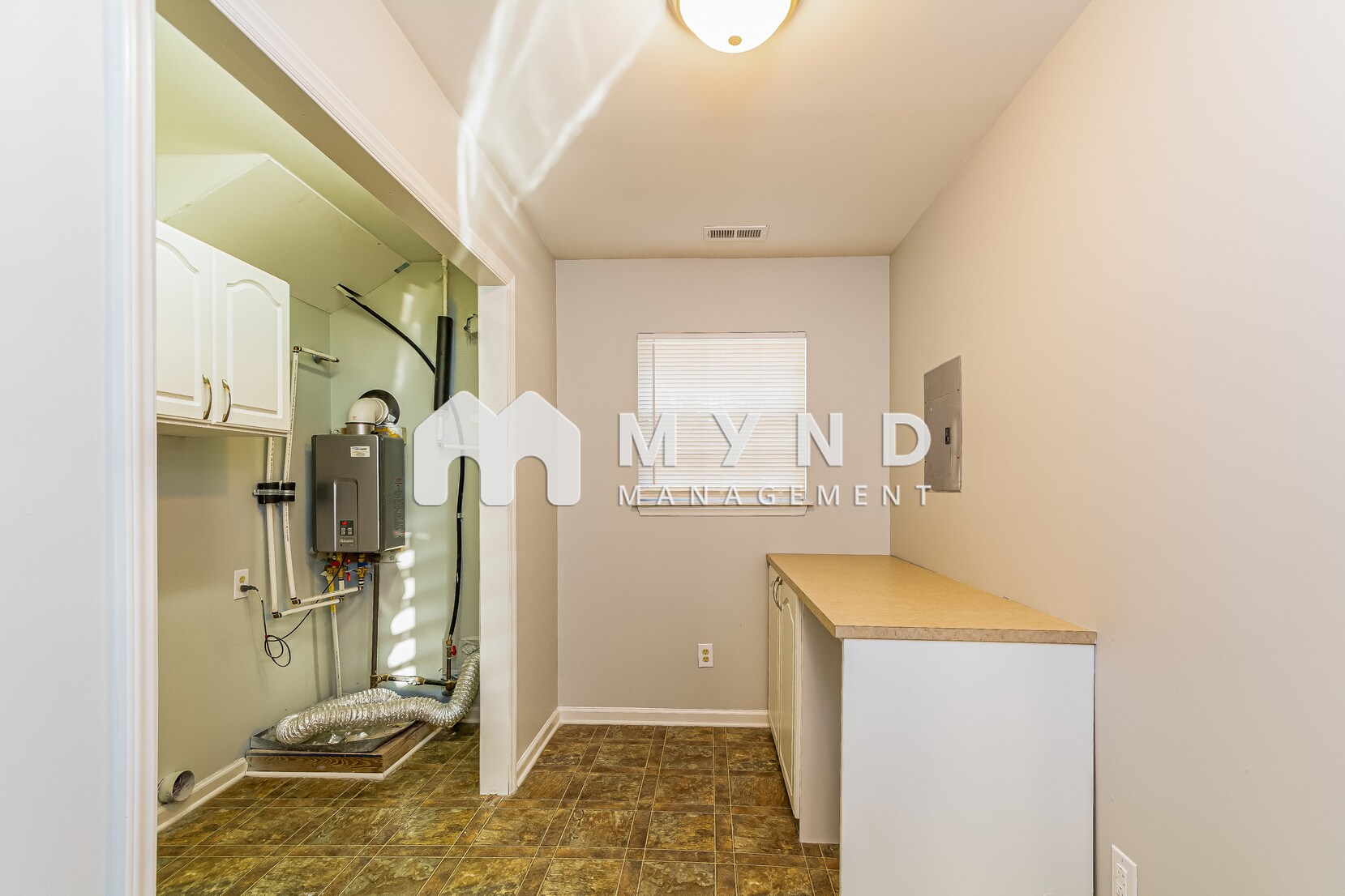 Building Photo - 3103 Cedarwood Dr