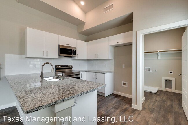 Building Photo - 2 br, 2 bath House - 631 Harvest Moon Drive