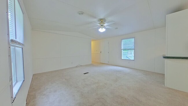 Building Photo - 3020 Aplin Rd