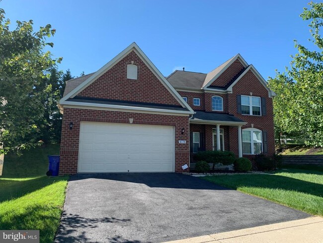 Building Photo - 8379 Academy Rd