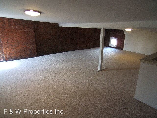 Building Photo - 1055-1057 Neil Ave