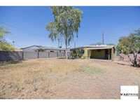 Building Photo - Discover this Charming 2/2 Phoenix House in Coronado Arts District!!