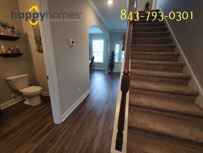 Building Photo - Beautiful 3/2.5 home located in Summerville and won't last long!