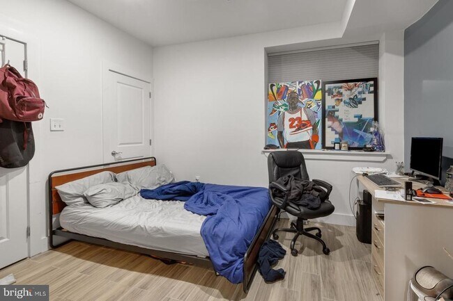 Building Photo - 1233 N 2nd St