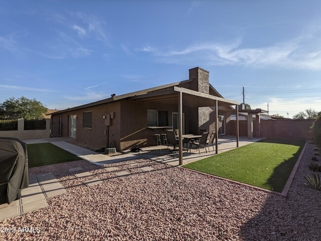 Building Photo - 10044 N 39th Ln