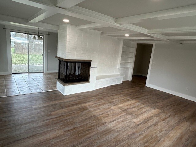 Building Photo - 810 Mc Connell St