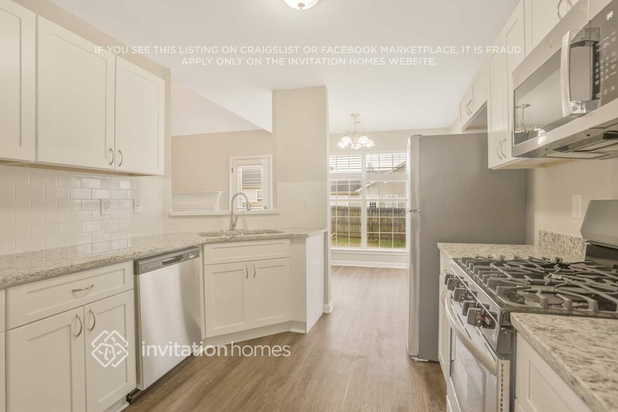 Building Photo - 1009 Meadow Glen Cir