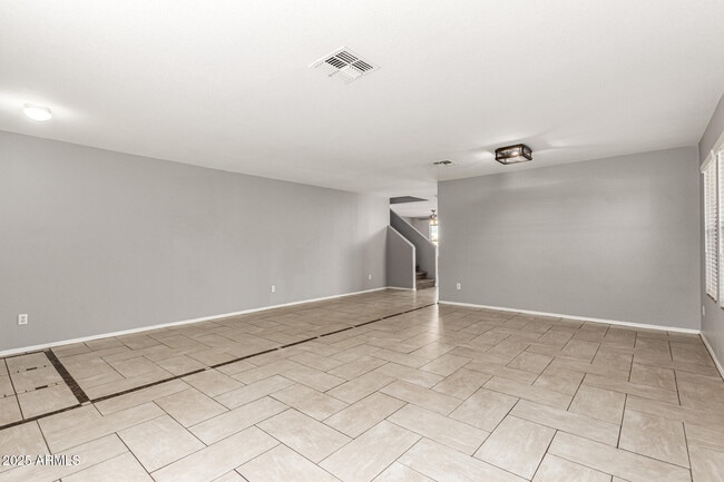 Building Photo - 2874 W Mineral Butte Dr