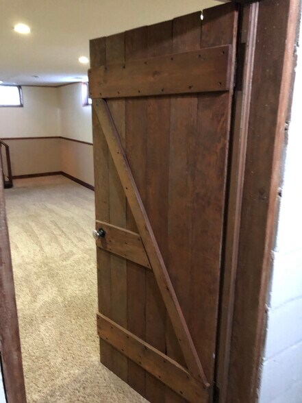 Pantry Door - 124 Spruce St